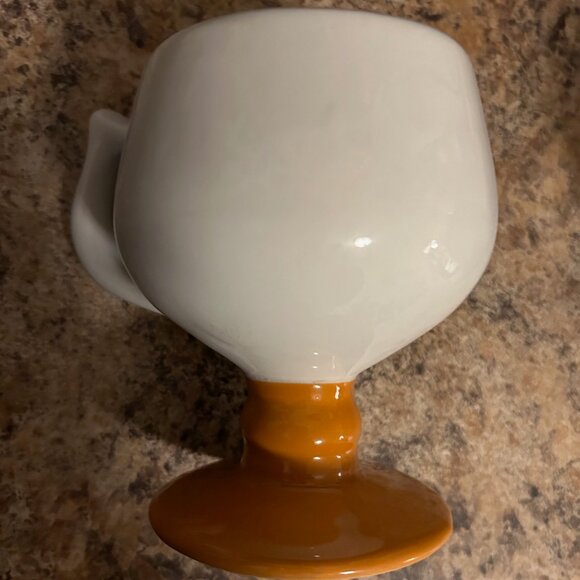 Vintage 1965 CARIBE Puerto Rican China Pedestal Mug Orange/White Restaurant Ware - Picture 6 of 7